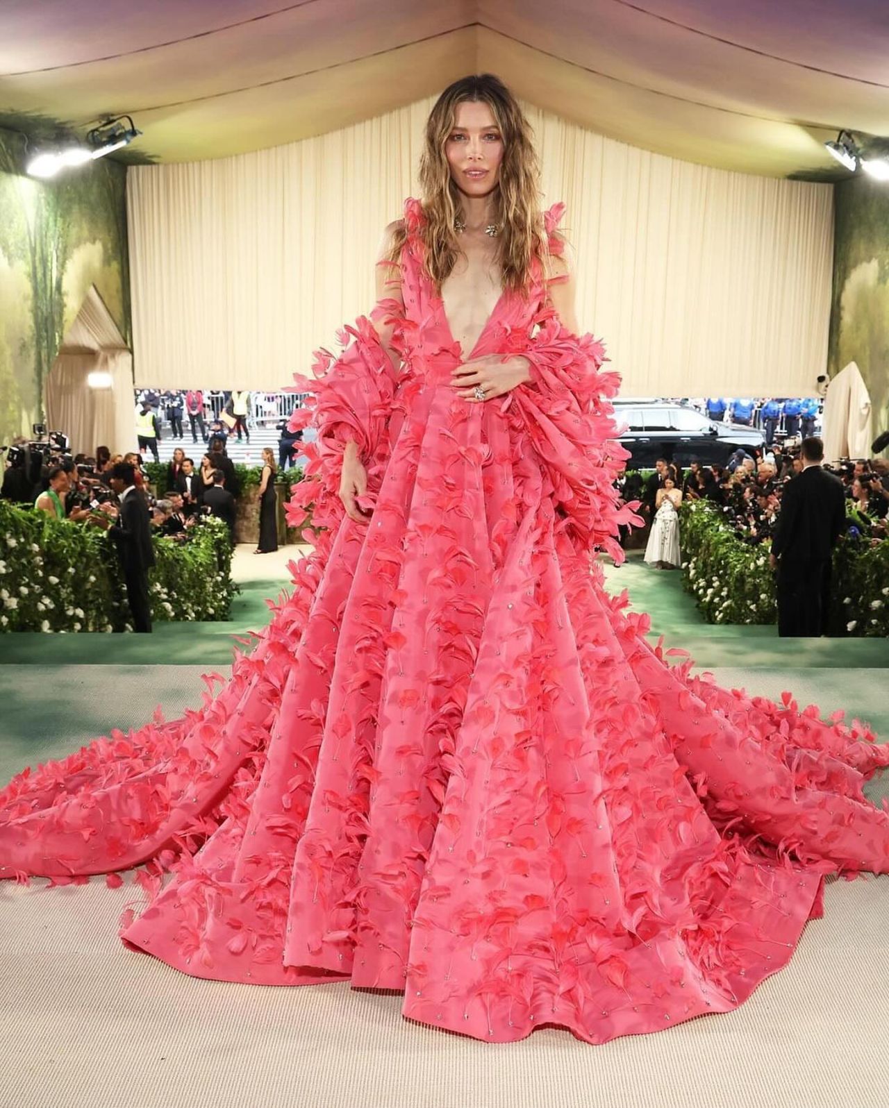 JESSICA BIEL RADIANT RETURN TO THE 2024 MET GALA IN NEW YORK4